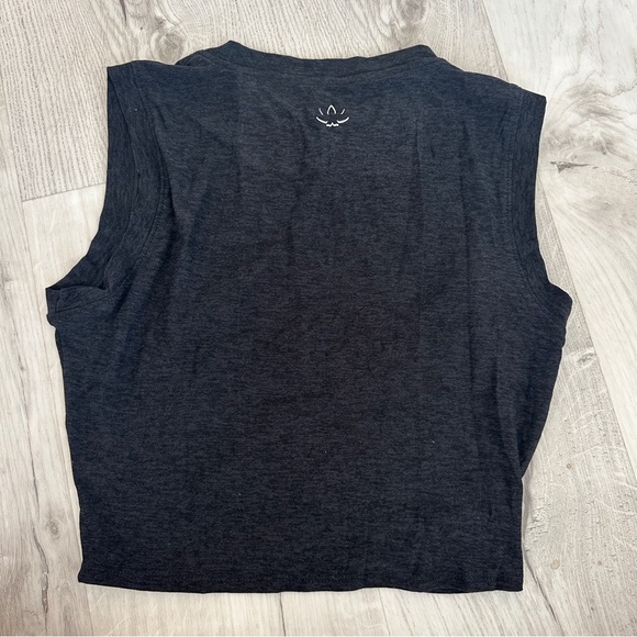 Beyond Yoga Cropped Tank - Picture 4 of 4